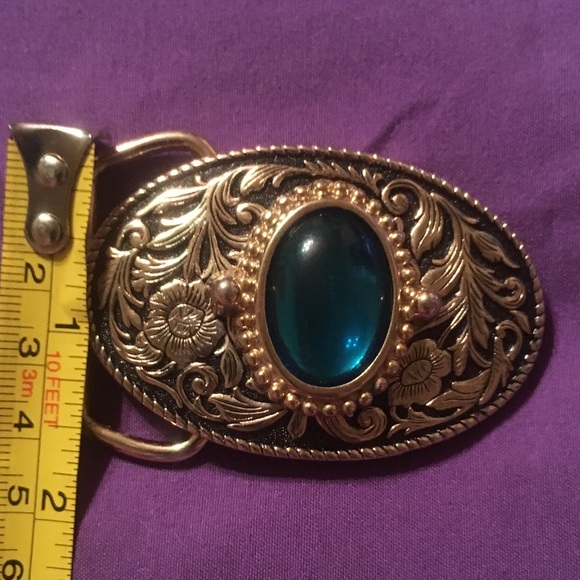 Belt buckle - gold tone and green - Picture 6 of 6